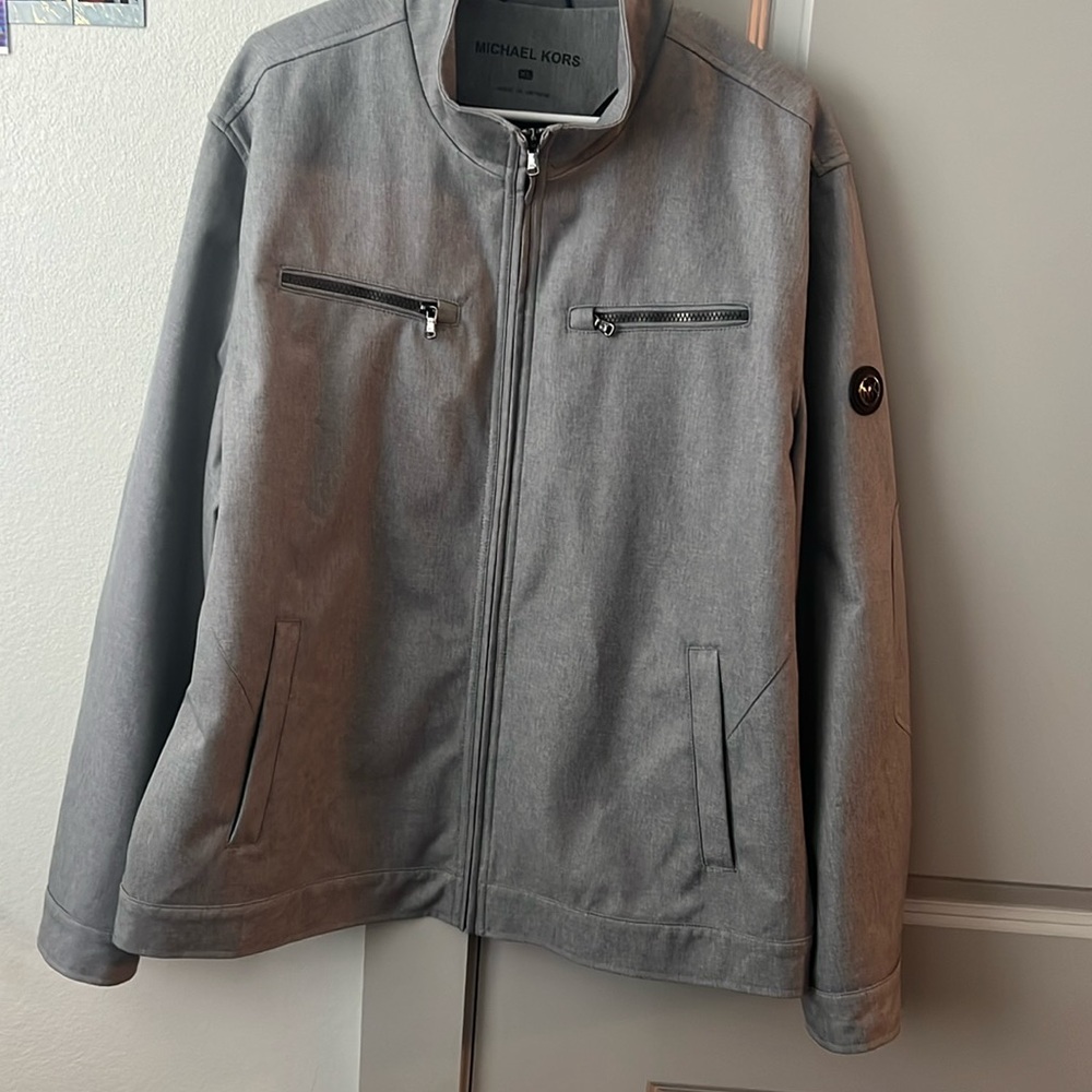 It’s XL Michael Kors only used it once